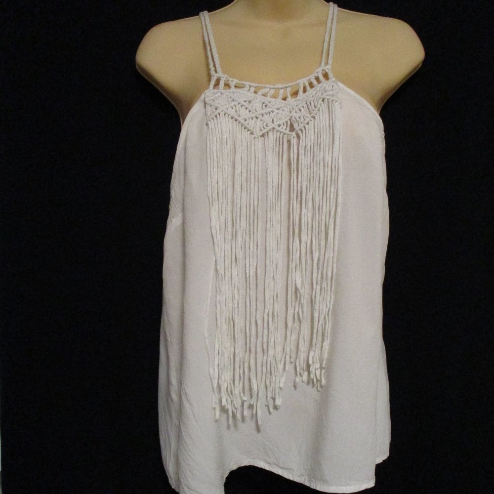Dizzy Lizzy White Macrame Fringes Halter Top - Picture 6 of 12